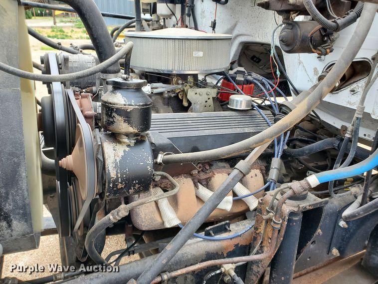 image for item IX9968 1993 Chevrolet Kodiak  propane truck