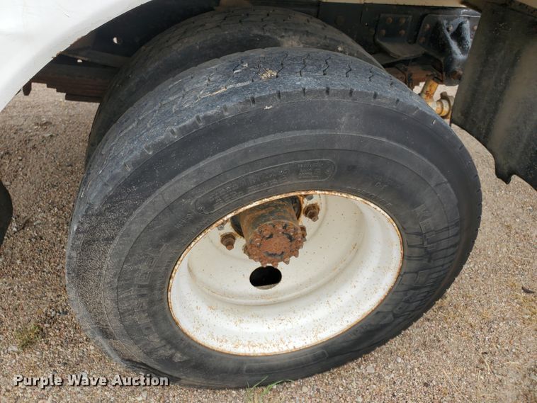 image for item IX9968 1993 Chevrolet Kodiak  propane truck