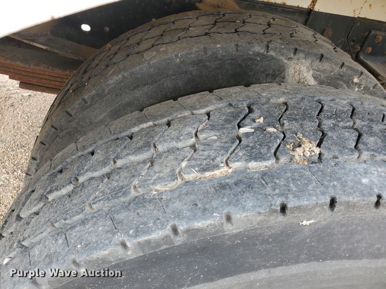 image for item IX9968 1993 Chevrolet Kodiak  propane truck