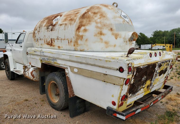 image for item IX9969 1984 Chevrolet C60  propane truck
