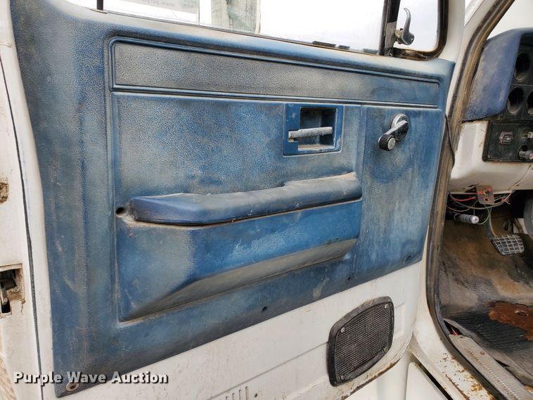 image for item IX9969 1984 Chevrolet C60  propane truck