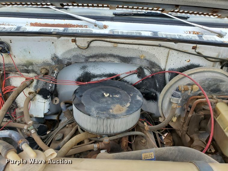 image for item IX9969 1984 Chevrolet C60  propane truck