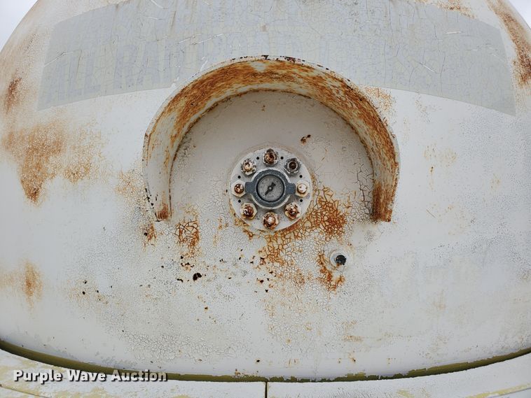 image for item IX9969 1984 Chevrolet C60  propane truck