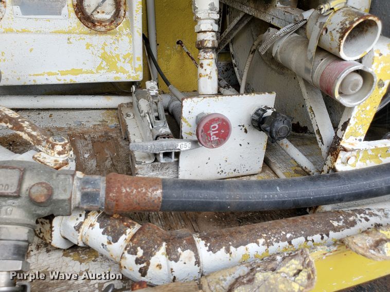 image for item IX9969 1984 Chevrolet C60  propane truck