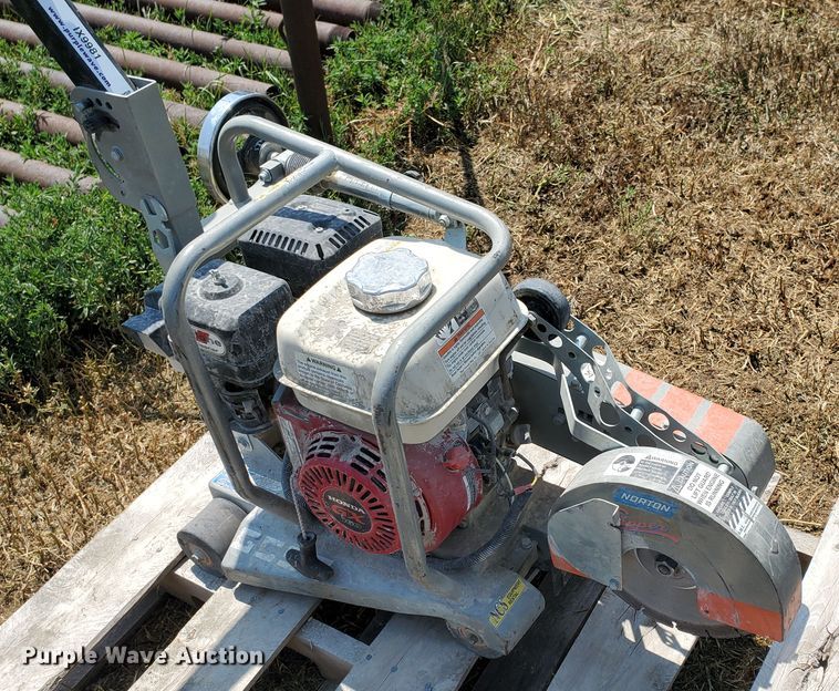 image for item IX9981 Norton GC55  concrete saw