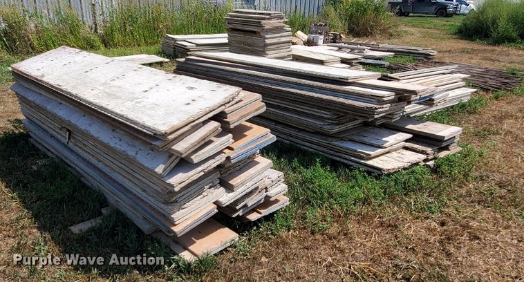 image for item IX9984 Concrete equipment