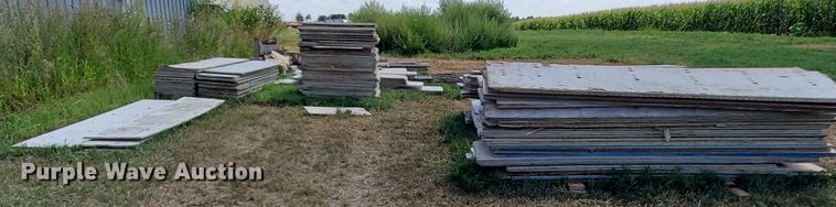 image for item IX9984 Concrete equipment