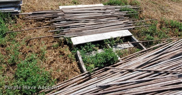 image for item IX9984 Concrete equipment