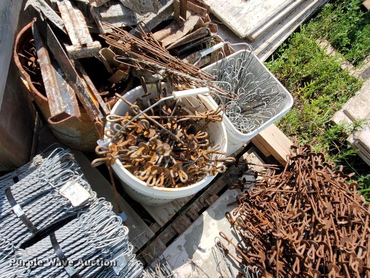 image for item IX9984 Concrete equipment