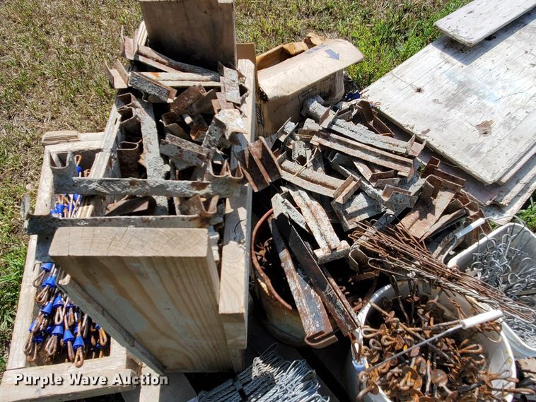 image for item IX9984 Concrete equipment