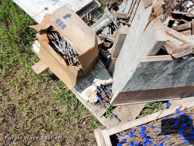 image for item IX9984 Concrete equipment