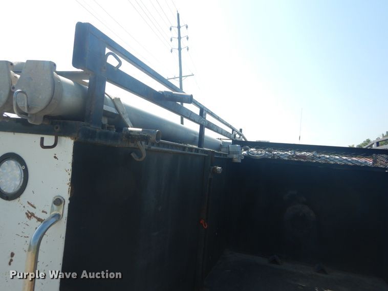 image for item JI9427 2009 Ford F550 Super Duty XL  SuperCab utility / service truck