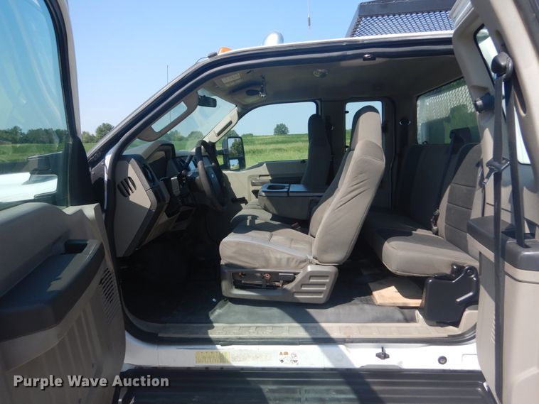 image for item JI9427 2009 Ford F550 Super Duty XL  SuperCab utility / service truck