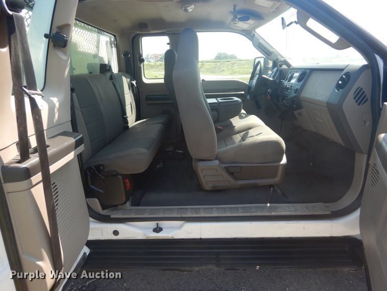 image for item JI9427 2009 Ford F550 Super Duty XL  SuperCab utility / service truck