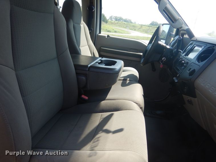 image for item JI9427 2009 Ford F550 Super Duty XL  SuperCab utility / service truck