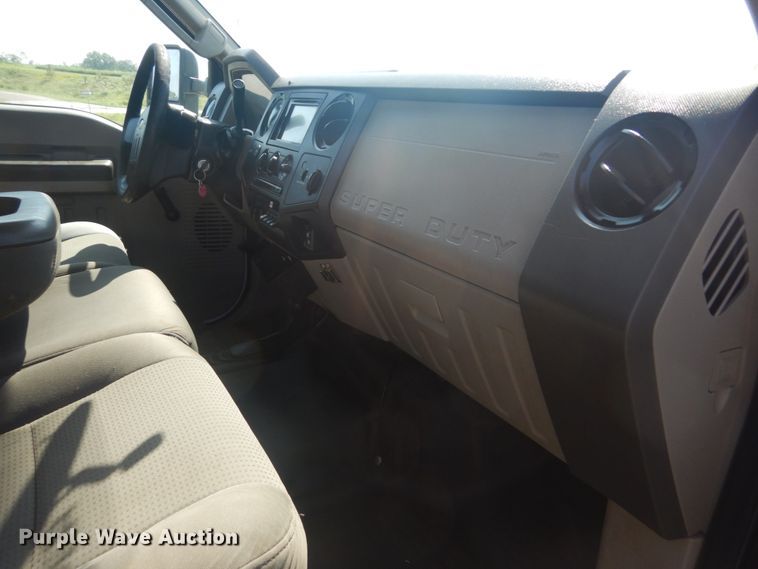 image for item JI9427 2009 Ford F550 Super Duty XL  SuperCab utility / service truck