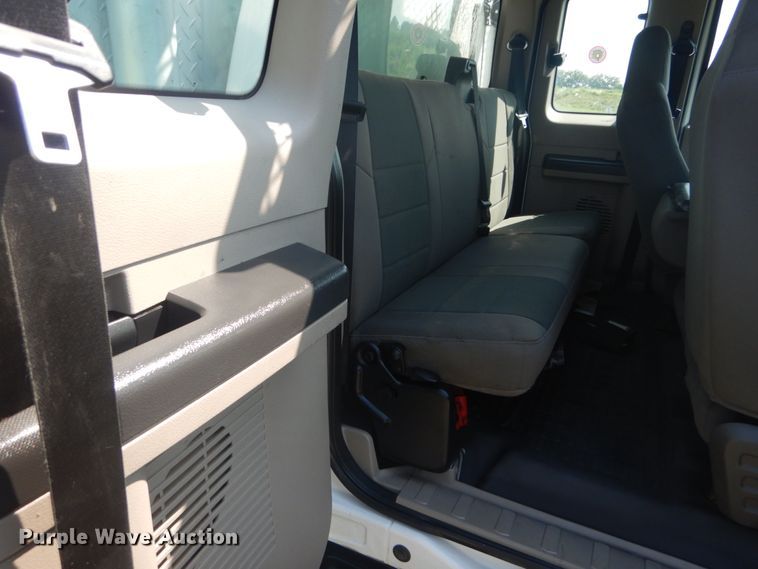 image for item JI9427 2009 Ford F550 Super Duty XL  SuperCab utility / service truck