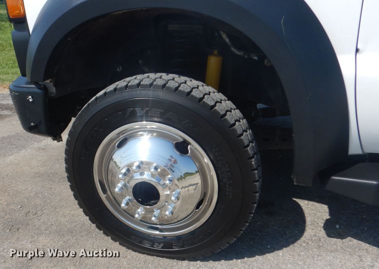 image for item JI9427 2009 Ford F550 Super Duty XL  SuperCab utility / service truck