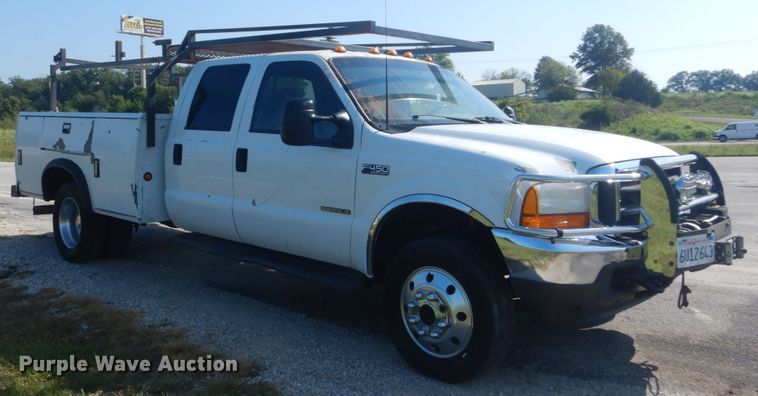 image for item JI9429 2001 Ford F450 Super Duty XLT  utility / service truck