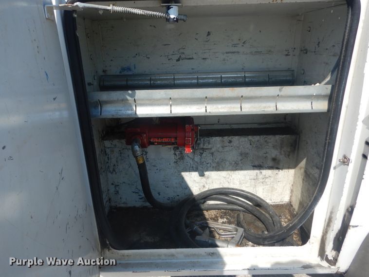 image for item JI9429 2001 Ford F450 Super Duty XLT  utility / service truck