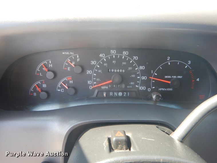 image for item JI9429 2001 Ford F450 Super Duty XLT  utility / service truck