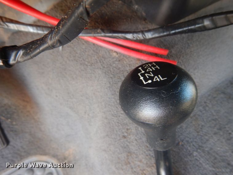 image for item JI9429 2001 Ford F450 Super Duty XLT  utility / service truck