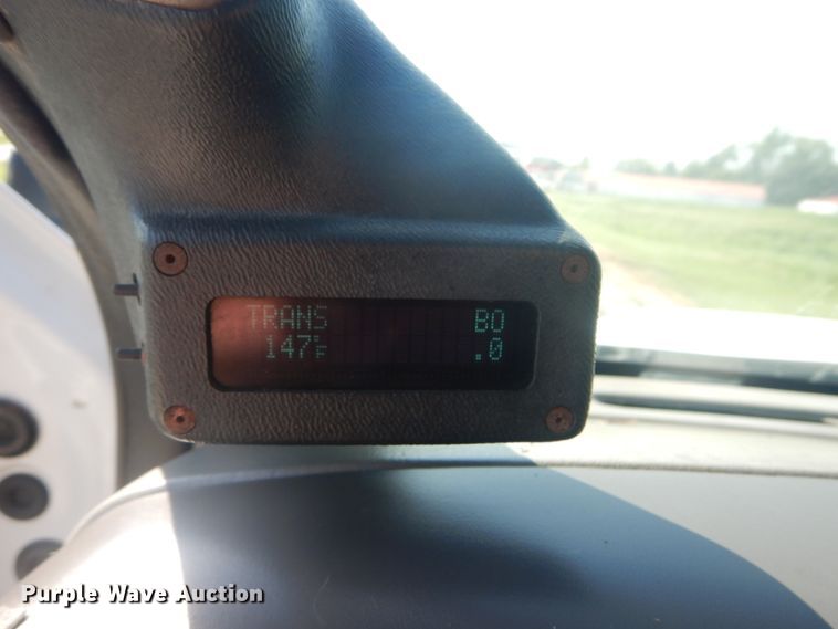 image for item JI9429 2001 Ford F450 Super Duty XLT  utility / service truck