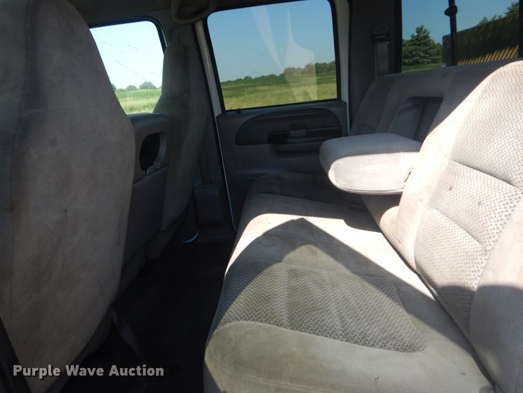 image for item JI9429 2001 Ford F450 Super Duty XLT  utility / service truck