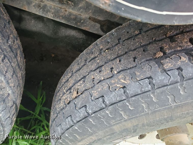 image for item JM9730 2007 Fastline  tilt deck utility trailer