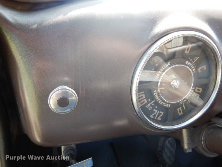 image for item JN9507 1951 Chevrolet  3600 series pickup truck