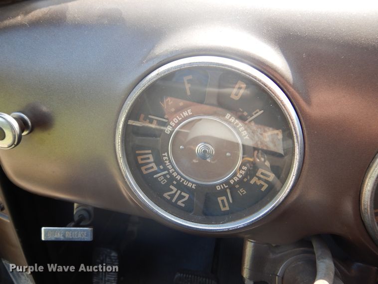 image for item JN9507 1951 Chevrolet  3600 series pickup truck