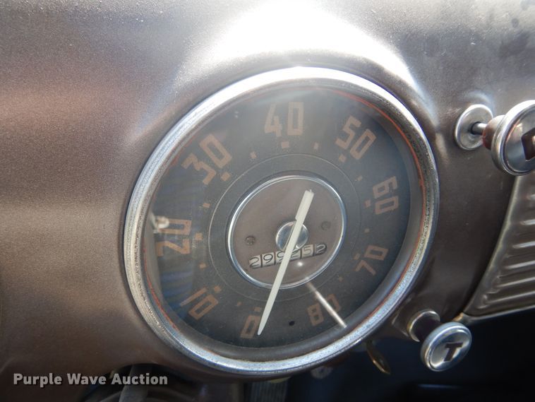 image for item JN9507 1951 Chevrolet  3600 series pickup truck