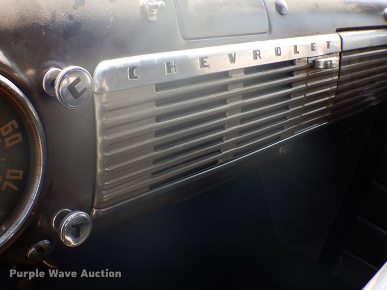 image for item JN9507 1951 Chevrolet  3600 series pickup truck