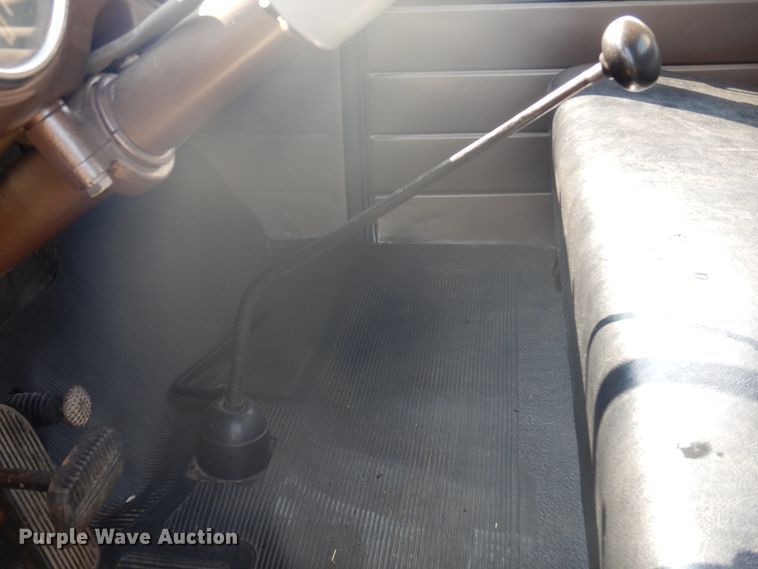 image for item JN9507 1951 Chevrolet  3600 series pickup truck