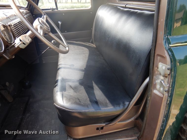 image for item JN9507 1951 Chevrolet  3600 series pickup truck