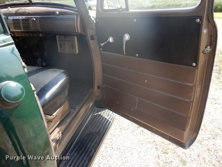 image for item JN9507 1951 Chevrolet  3600 series pickup truck