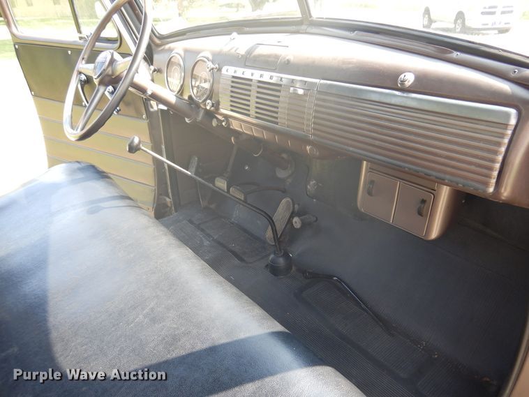 image for item JN9507 1951 Chevrolet  3600 series pickup truck