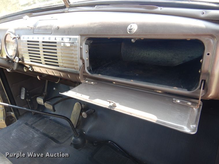 image for item JN9507 1951 Chevrolet  3600 series pickup truck