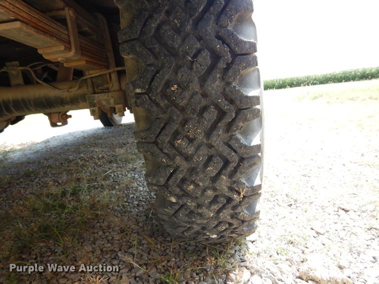 image for item JN9507 1951 Chevrolet  3600 series pickup truck