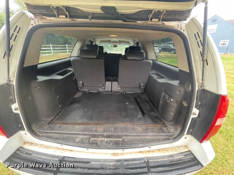 image for item JQ9732 2007 Chevrolet Suburban  SUV