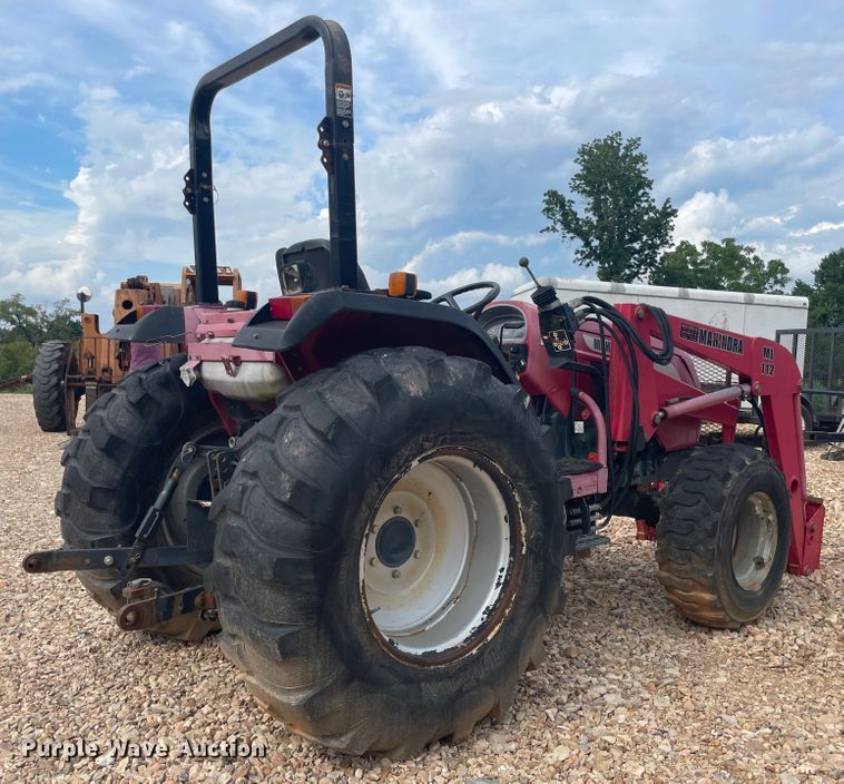 image for item JQ9745 Mahindra 4110  MFWD tractor