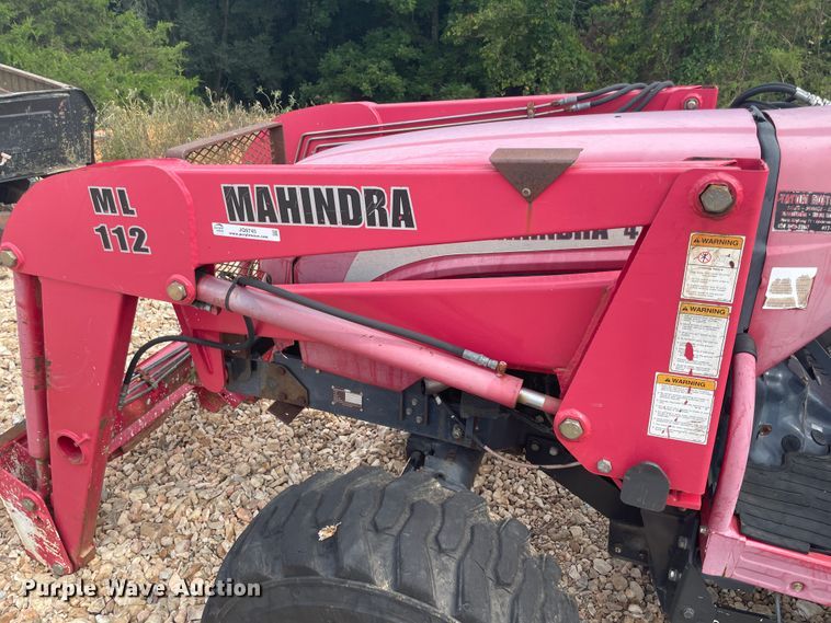 image for item JQ9745 Mahindra 4110  MFWD tractor