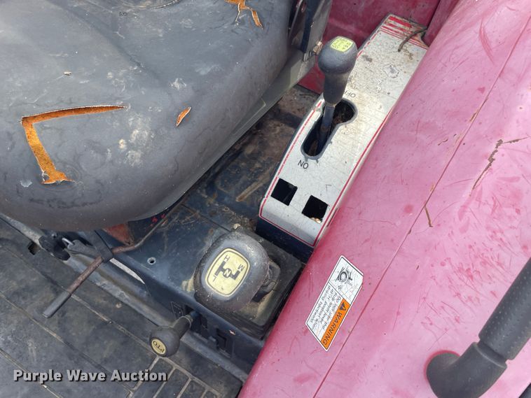 image for item JQ9745 Mahindra 4110  MFWD tractor