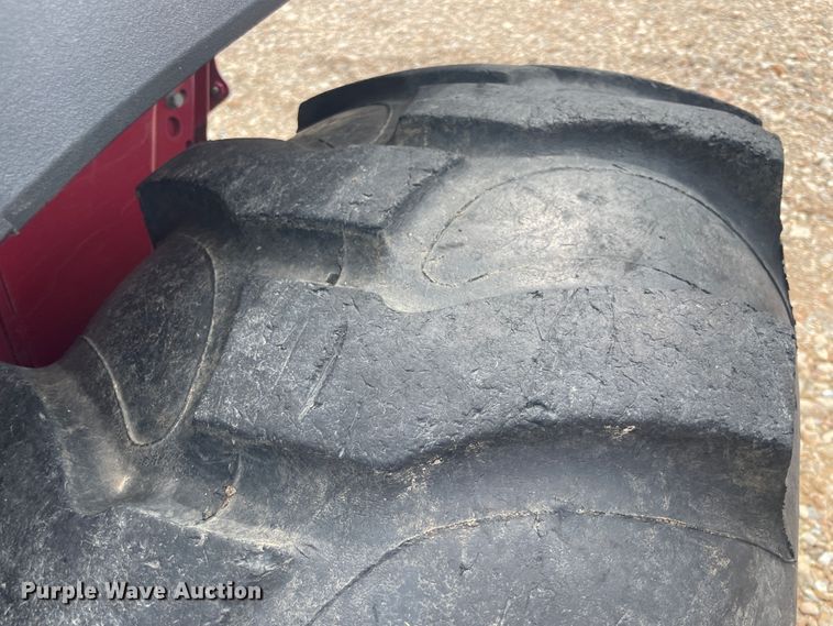 image for item JQ9745 Mahindra 4110  MFWD tractor