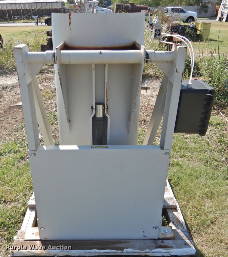 image for item JX9911 IMCS J20827-1 drum dumper