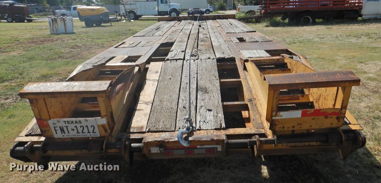 image for item JX9913 1999 Custom Trailer  equipment trailer