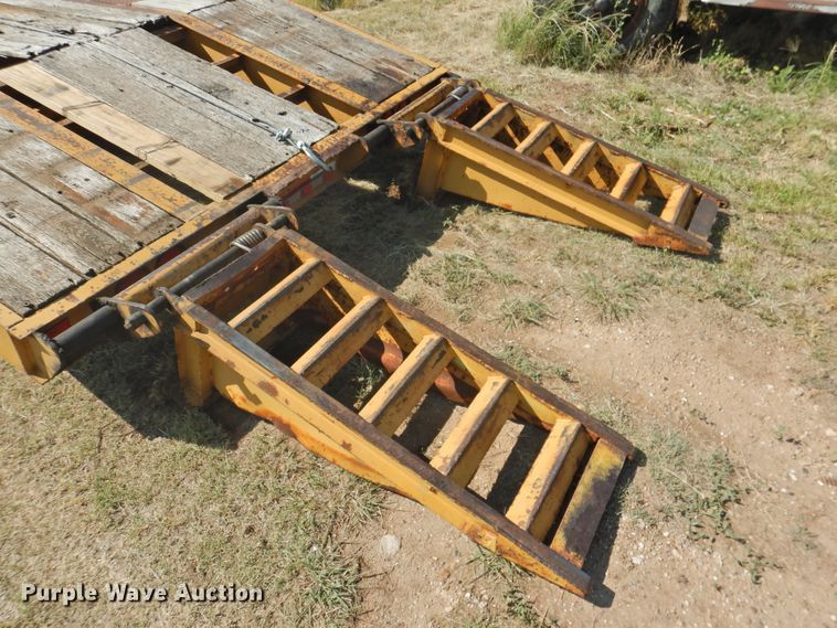 image for item JX9913 1999 Custom Trailer  equipment trailer