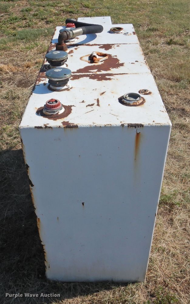 image for item JX9914 Oil tank