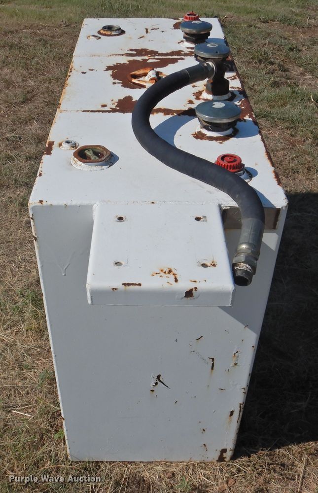 image for item JX9914 Oil tank