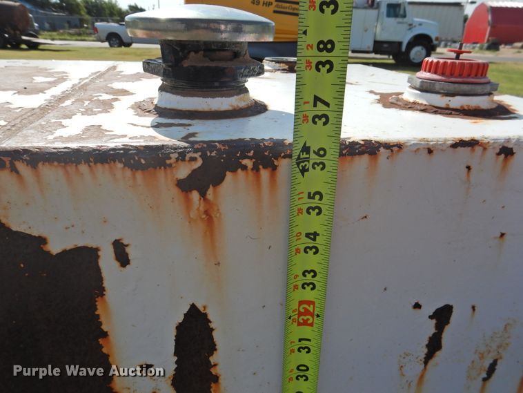 image for item JX9914 Oil tank